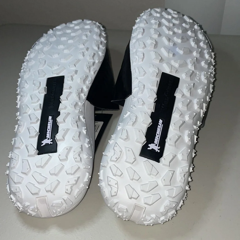 UNDER ARMOUR Unisex UA FT Sway Slides NEW, size 11.5M, very comfy, last one!